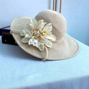 Unbranded• Straw Sun Hat in Natural Color